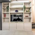 Apartment Gluck Central Station Lofts-2 By Interhome